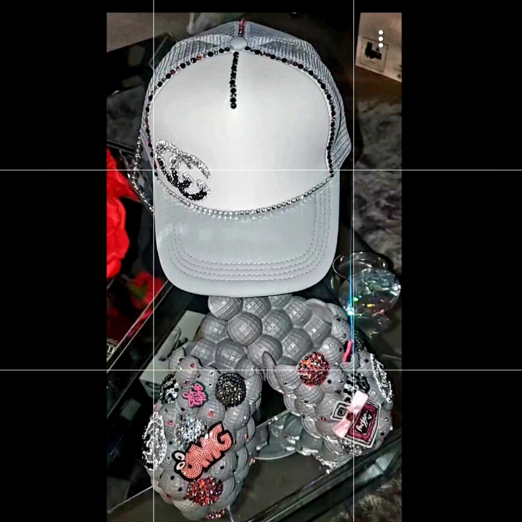 Custom Bubble Slide & Hat
